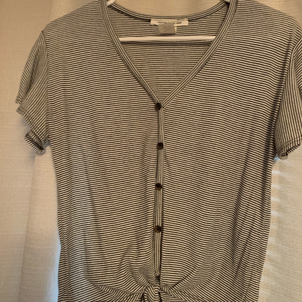 Stripped tee shirt